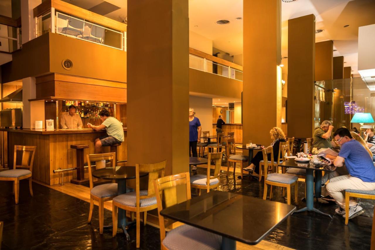 Hotel Libertador Тандил Екстериор снимка