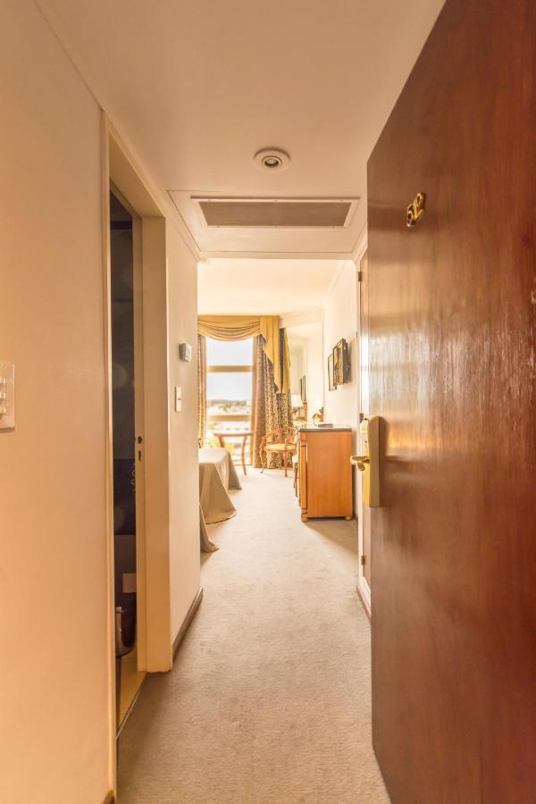 Hotel Libertador Тандил Екстериор снимка